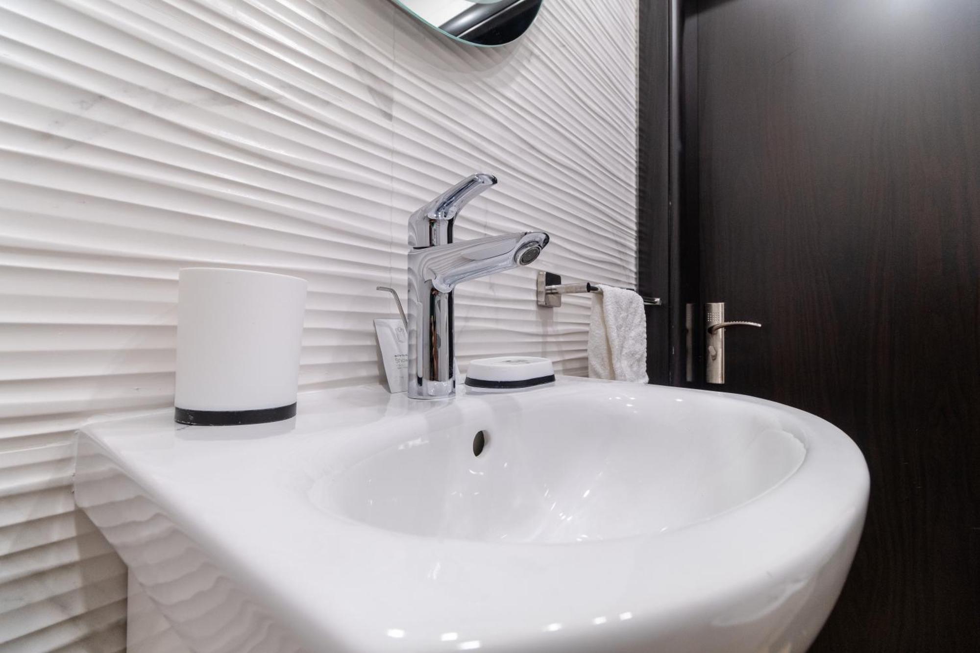 1-Bedroom Apartment With Free Private Parking Plovdiv Bagian luar foto