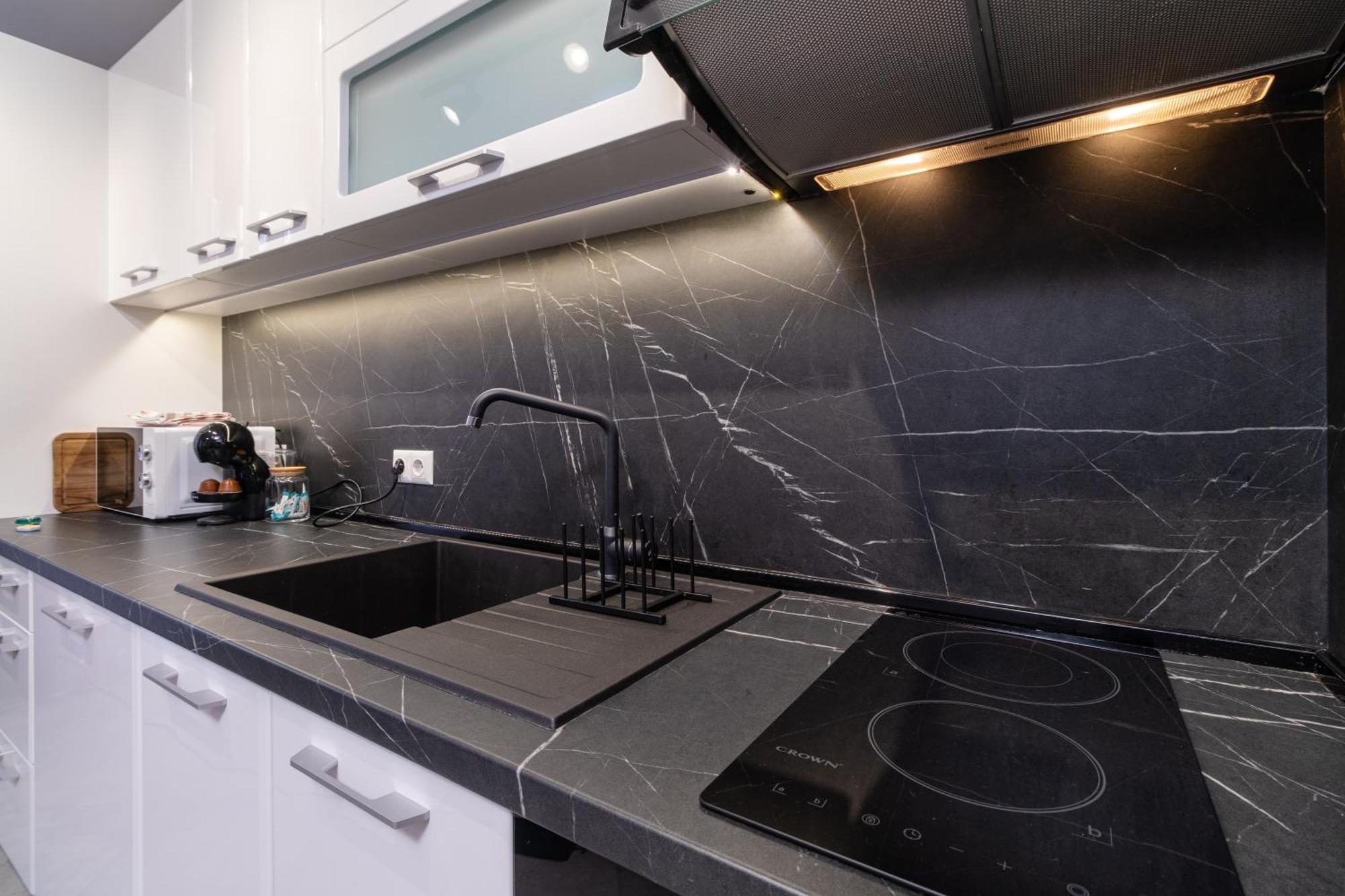1-Bedroom Apartment With Free Private Parking Plovdiv Bagian luar foto
